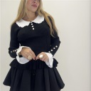 maglia in costina elasticizzata con colletto trick